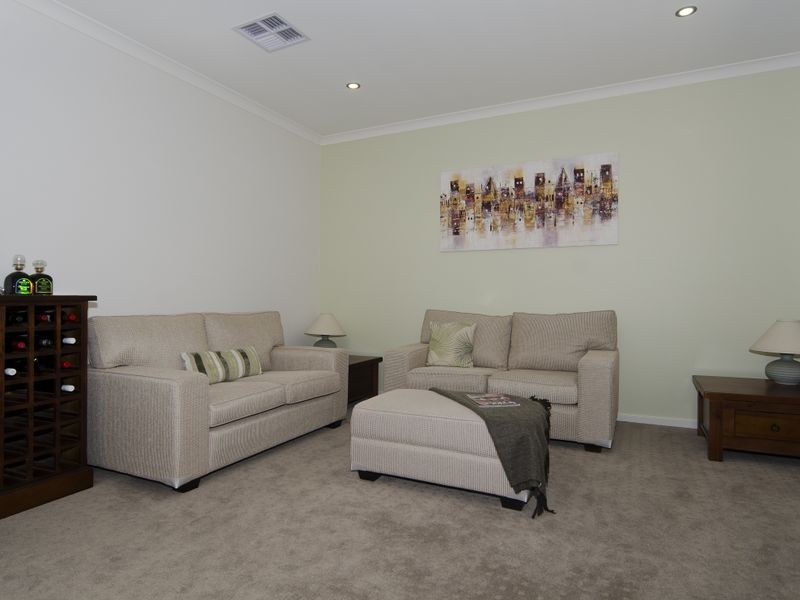 17 Wild Orchid Avenue, Aldinga Beach SA 5173