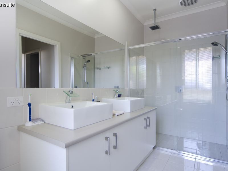 17 Wild Orchid Avenue, Aldinga Beach SA 5173