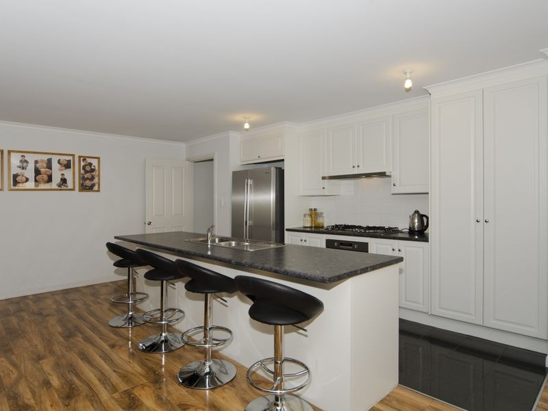 2 Birdsong Street, Aldinga Beach SA 5173