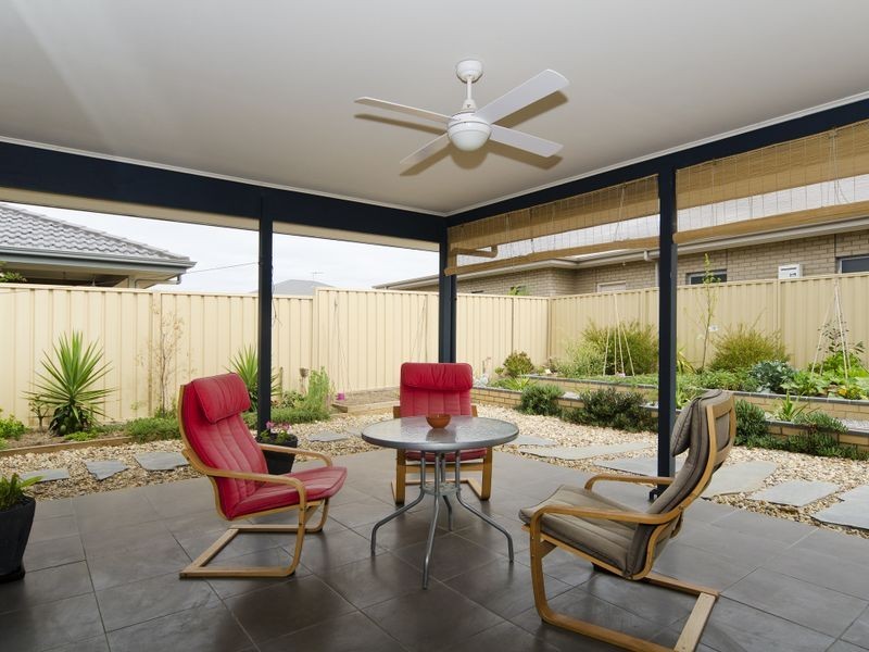 2 Birdsong Street, Aldinga Beach SA 5173