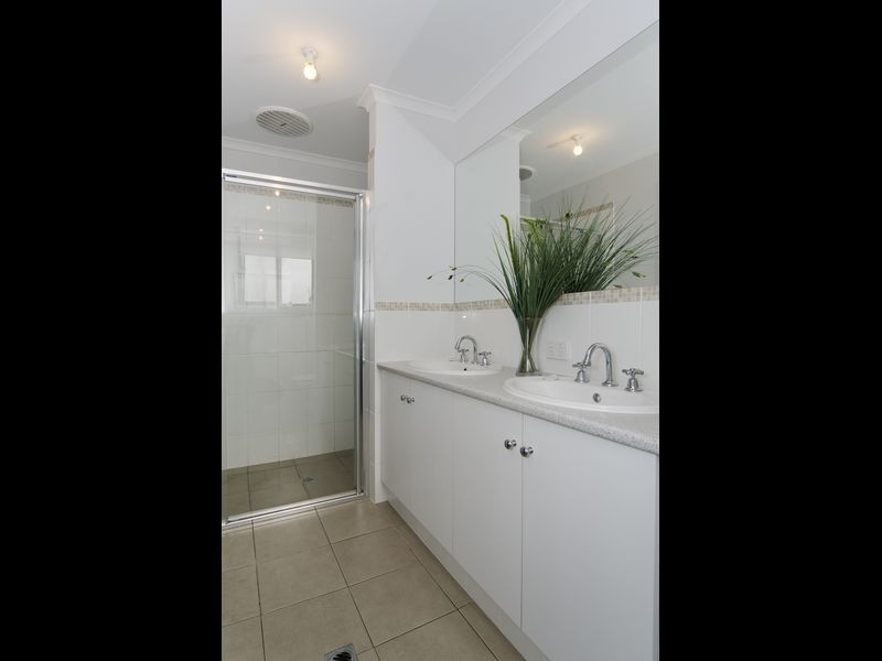 2 Birdsong Street, Aldinga Beach SA 5173