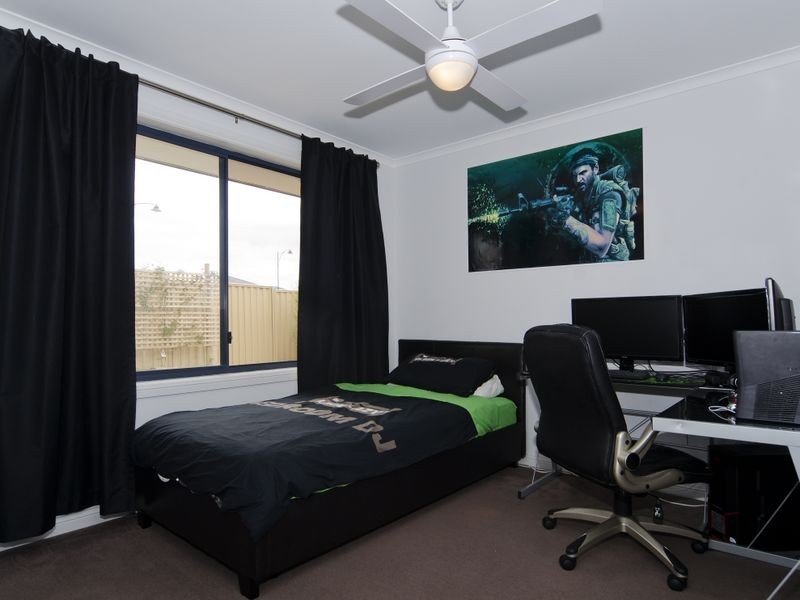 2 Birdsong Street, Aldinga Beach SA 5173