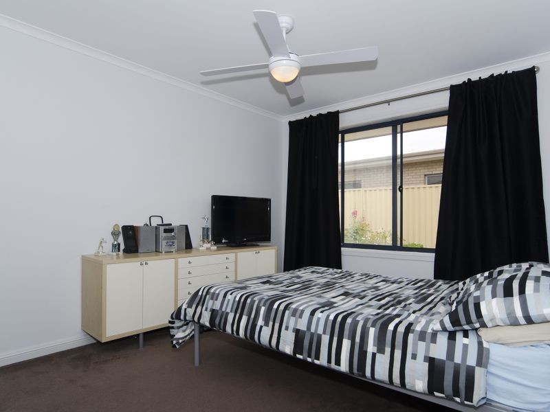 2 Birdsong Street, Aldinga Beach SA 5173