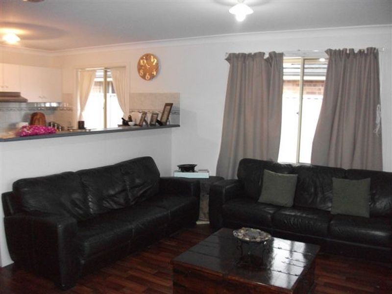 2 Cockle Avenue, Aldinga Beach SA 5173
