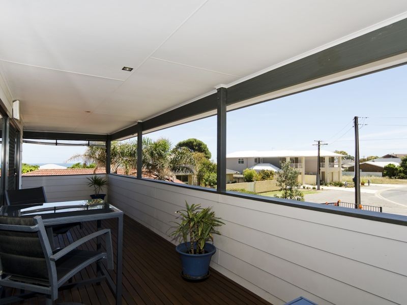 5 Harvey Crescent, Aldinga Beach SA 5173