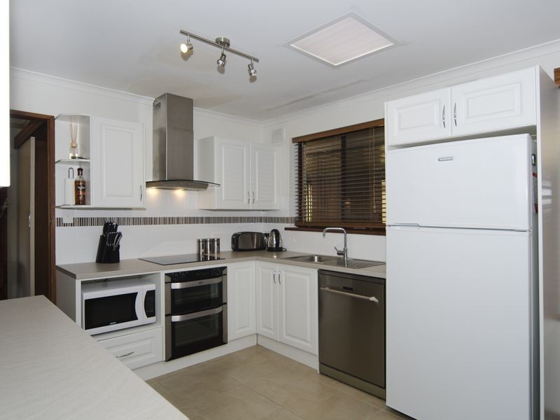 12 Illman Crescent, Aldinga Beach SA 5173