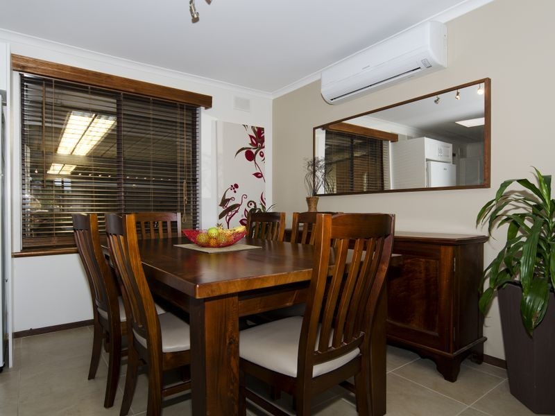 12 Illman Crescent, Aldinga Beach SA 5173