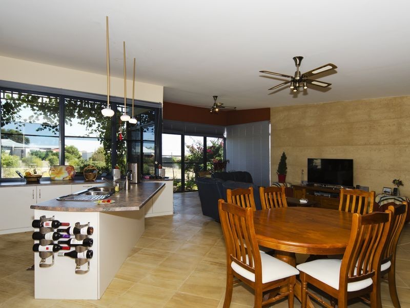 16 Clematis Walk, Aldinga SA 5173