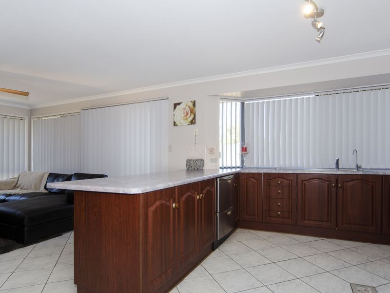 27 Follett Street, Aldinga Beach SA 5173