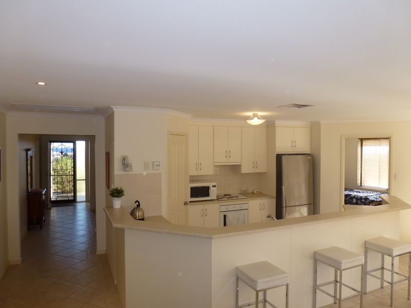 28 Milford Avenue, Sellicks Beach SA 5174