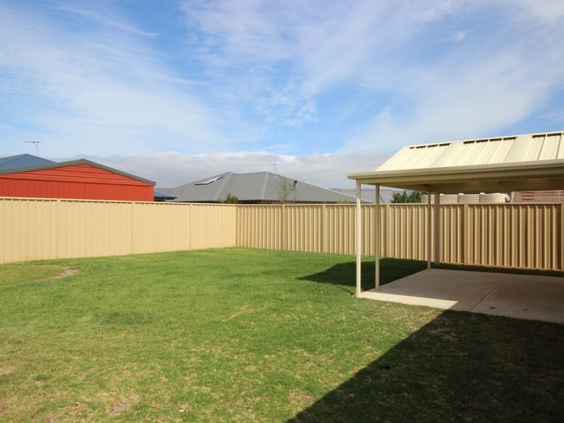 5 Whistlers Avenue, Aldinga Beach SA 5173