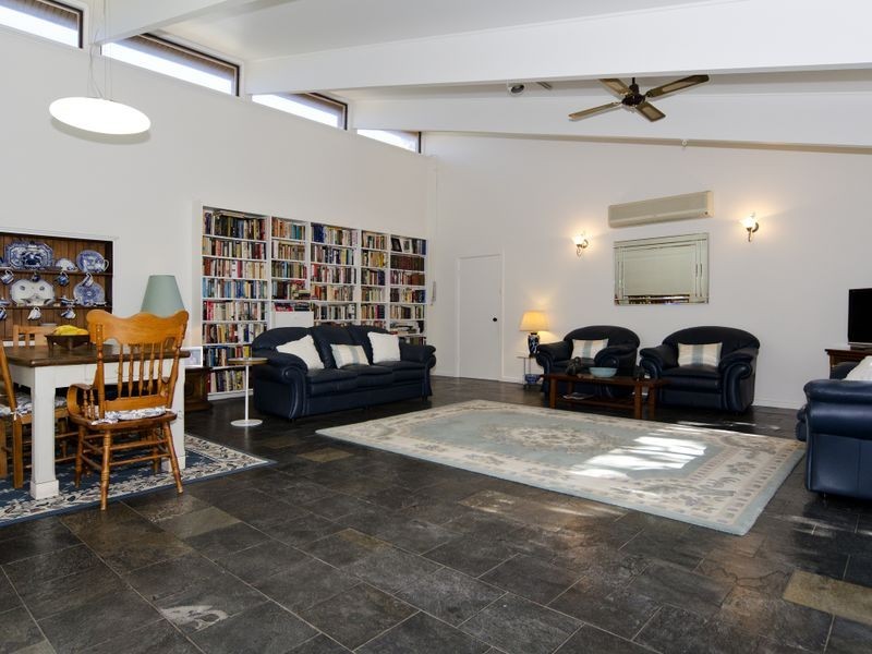 4 South Street, Port Willunga SA 5173