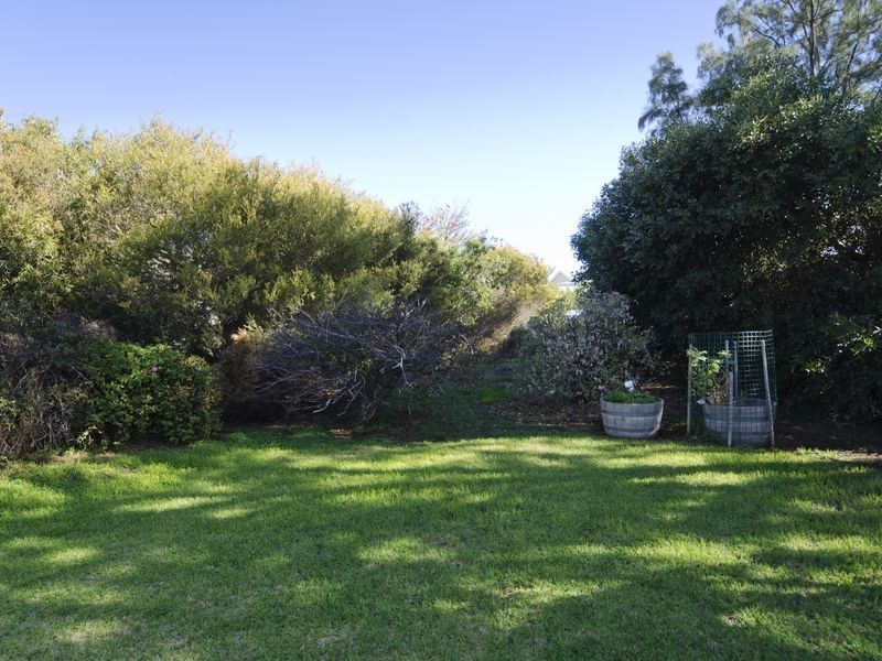 4 South Street, Port Willunga SA 5173