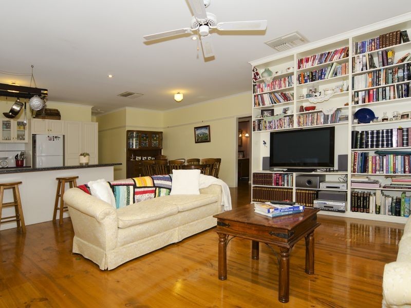16 Quondong Avenue, Aldinga Beach SA 5173