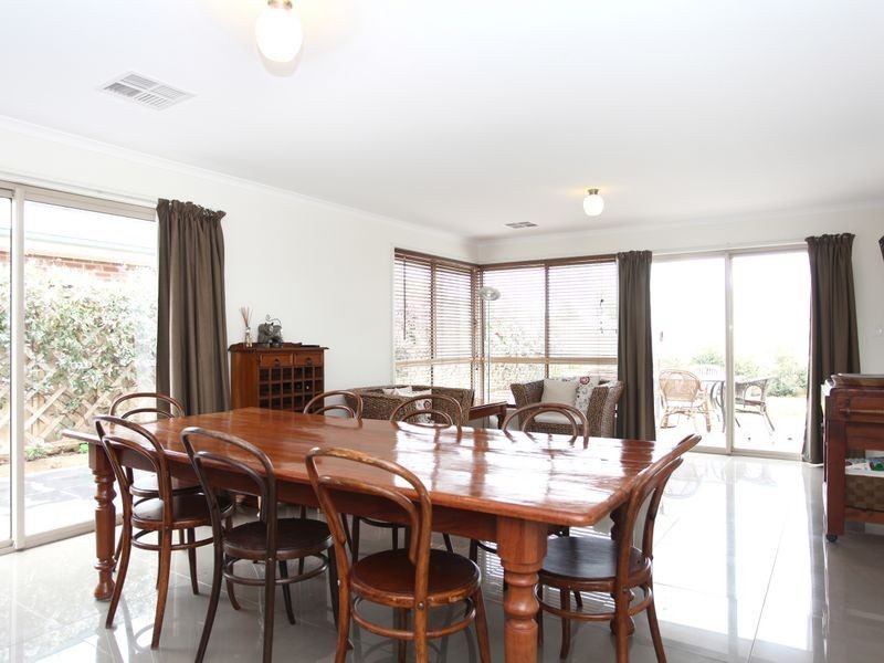 11 Mistletoe Street, Aldinga Beach SA 5173
