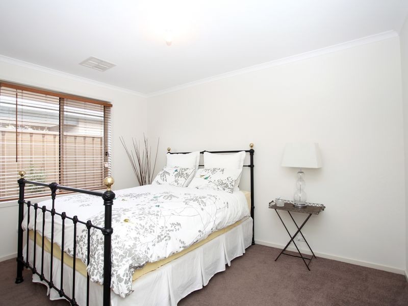 11 Mistletoe Street, Aldinga Beach SA 5173