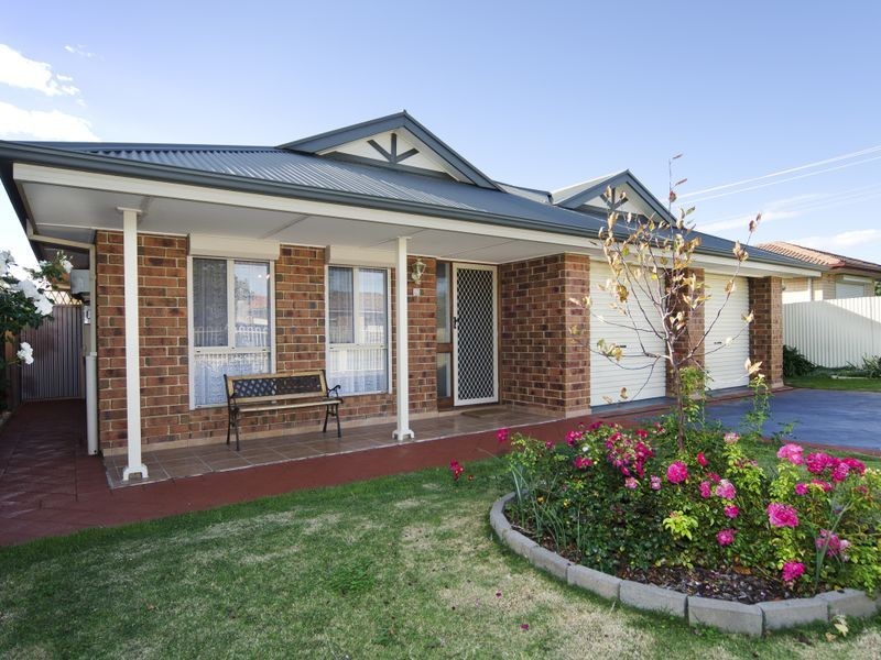 13 Seaview Street, Aldinga Beach SA 5173