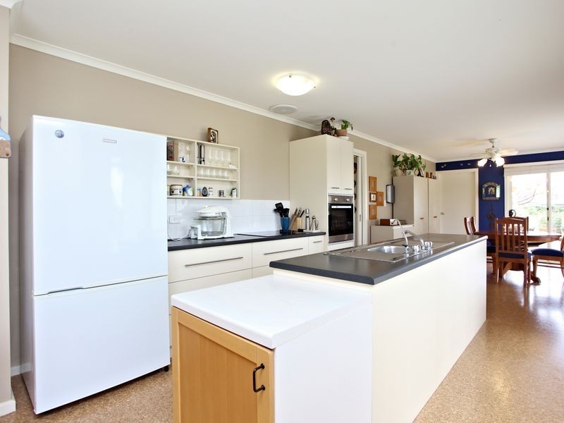 28 Wellington Avenue, Sellicks Beach SA 5174