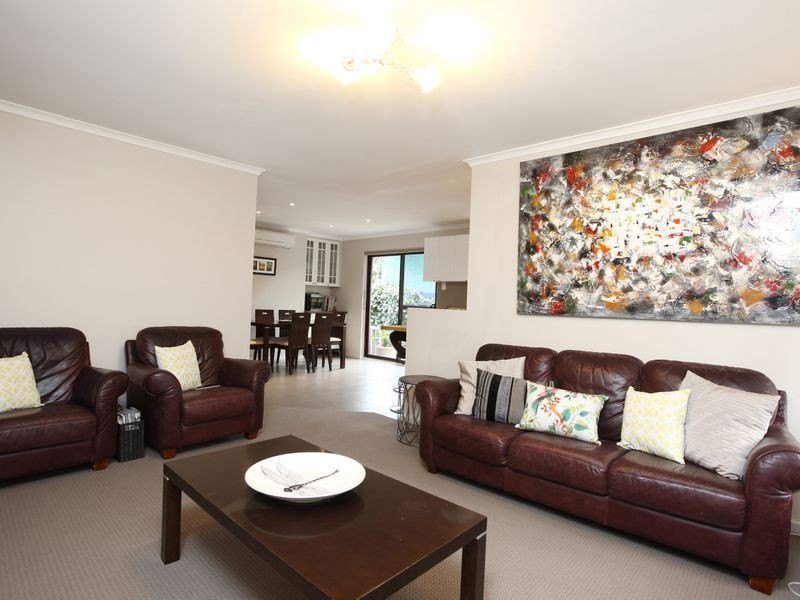 58 Carbenet Drive, Hackham SA 5163