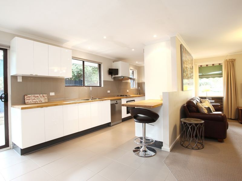 58 Carbenet Drive, Hackham SA 5163