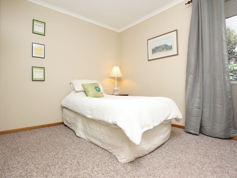 58 Carbenet Drive, Hackham SA 5163