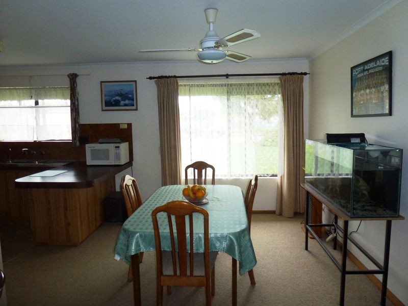 1/1 Decaux Avenue, Port Willunga SA 5173