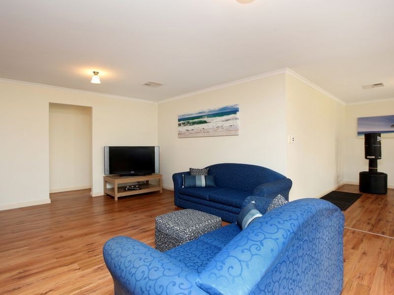 25 Nicholl Avenue, Aldinga Beach SA 5173