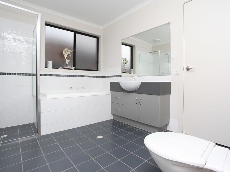 11 Moss Court, Aldinga Beach SA 5173