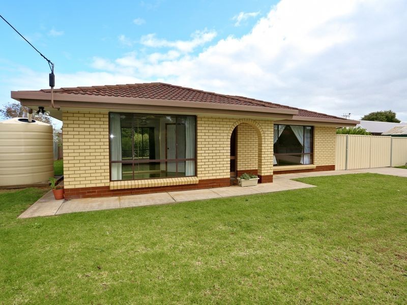 2 Reed Street, Aldinga Beach SA 5173