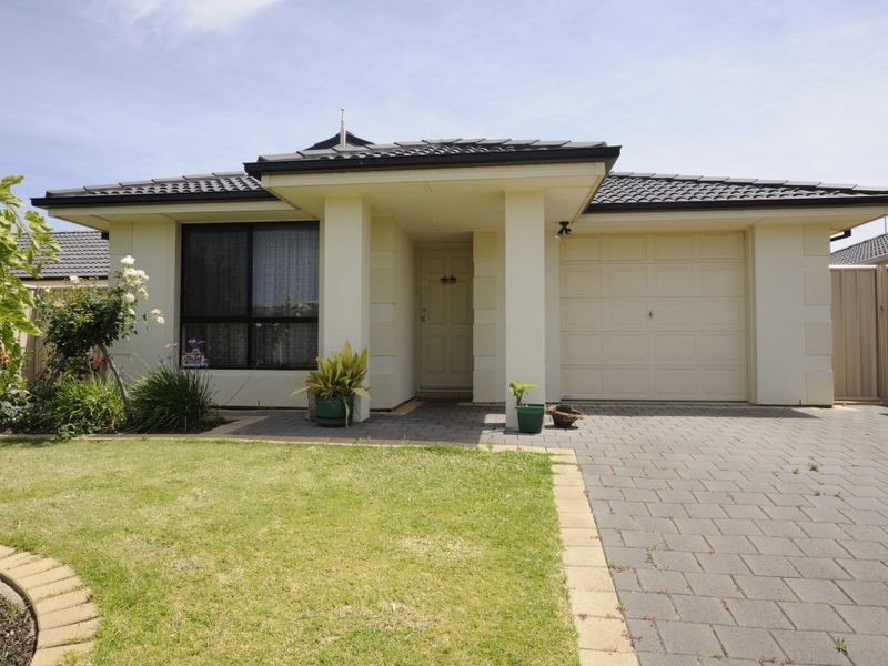 7 Blue Bay Avenue, Aldinga Beach SA 5173