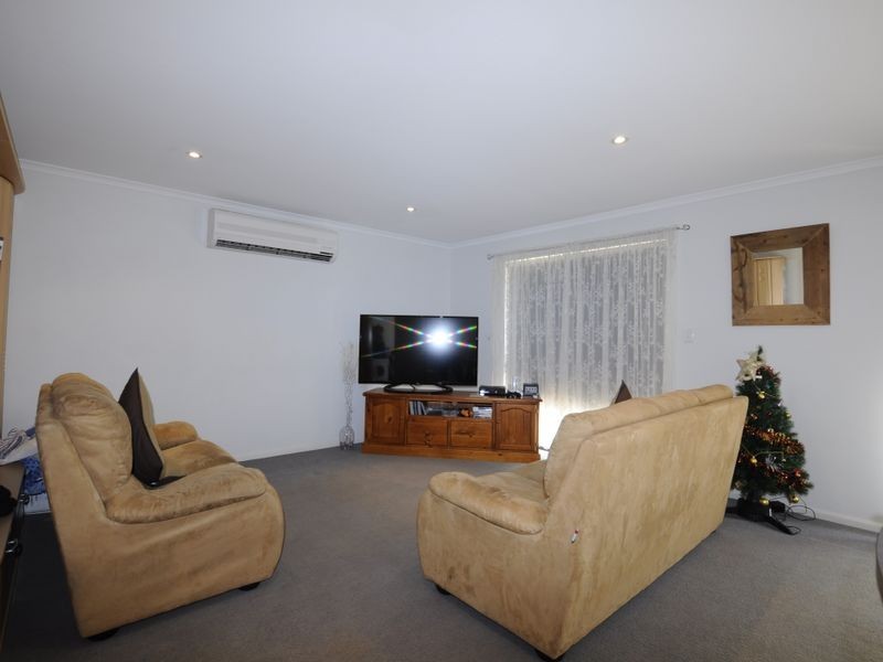 7 Blue Bay Avenue, Aldinga Beach SA 5173