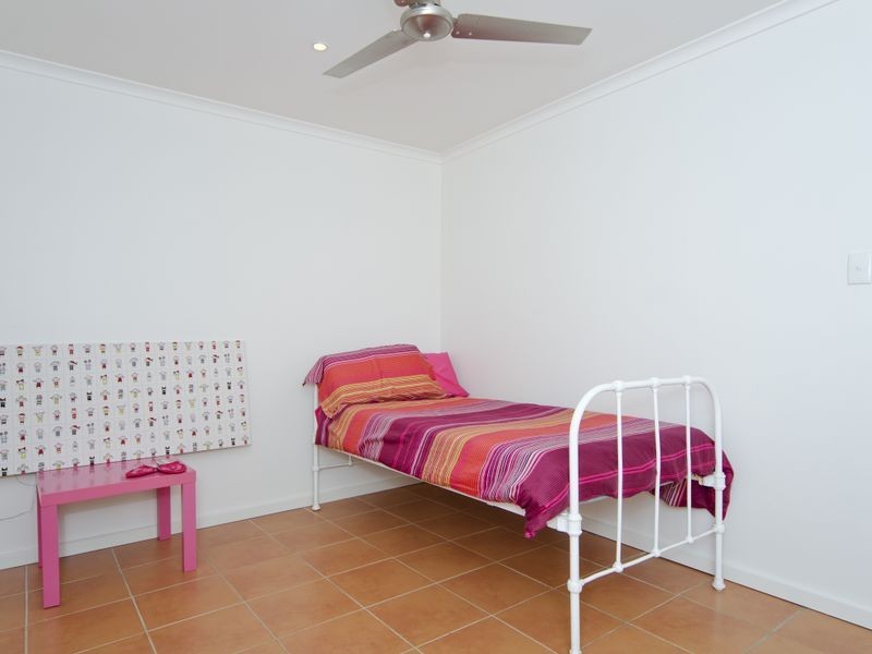 42 Caffrey Crescent, Port Willunga SA 5173