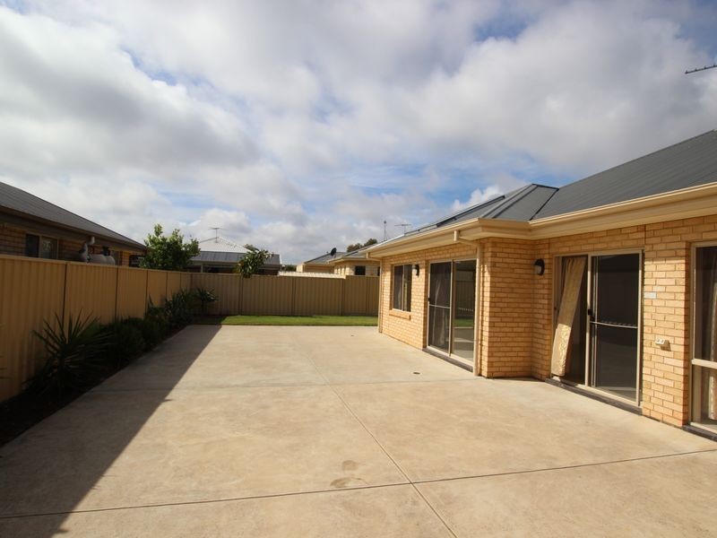 25 Dover Street, Aldinga Beach SA 5173