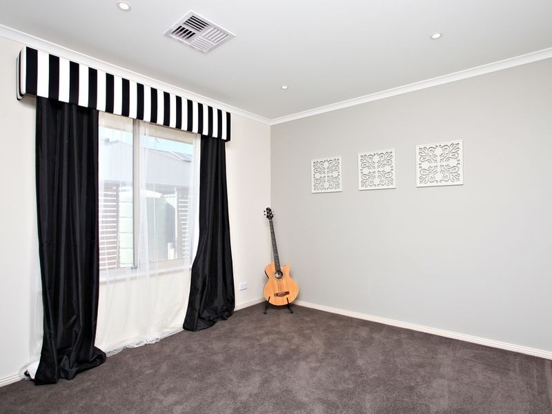 6 Cobalt Place, Aldinga Beach SA 5173