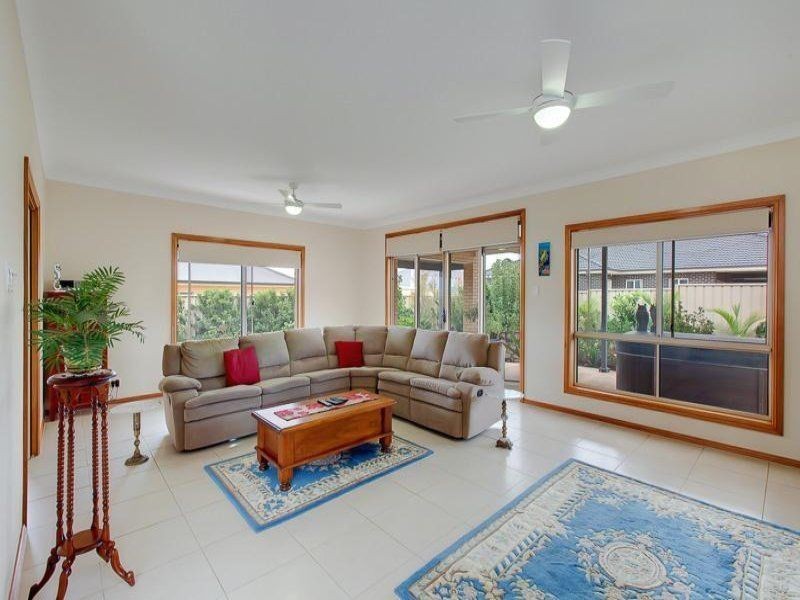12 Crystal Harmony Crt, Sellicks Beach SA 5174