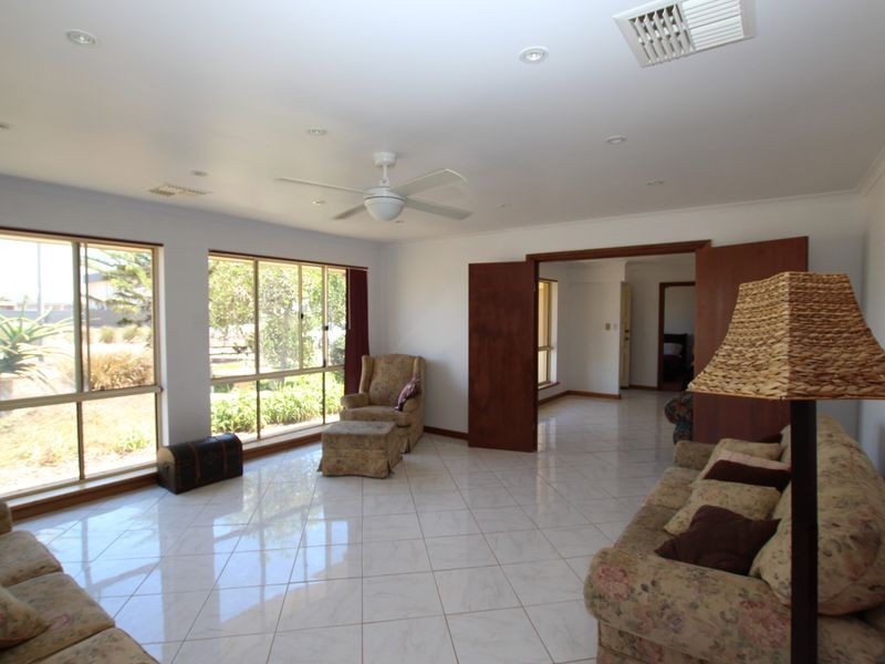 11 Lurline Boulevard, Sellicks Beach SA 5174