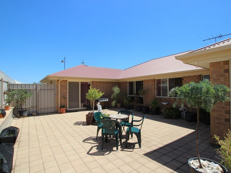 11 Lurline Boulevard, Sellicks Beach SA 5174