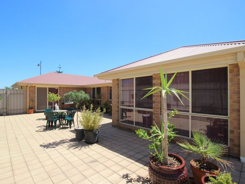 11 Lurline Boulevard, Sellicks Beach SA 5174