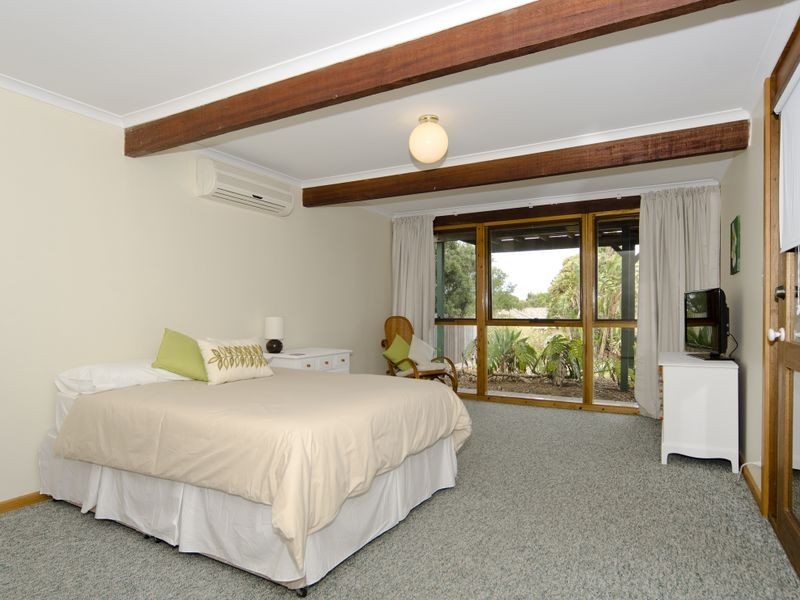 19 Second Avenue, Moana SA 5169