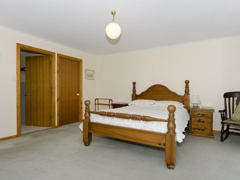 19 Second Avenue, Moana SA 5169