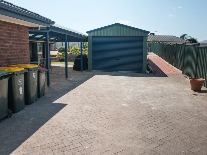 16 Meadow Bank Way, Aldinga Beach SA 5173