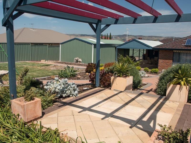 16 Meadow Bank Way, Aldinga Beach SA 5173