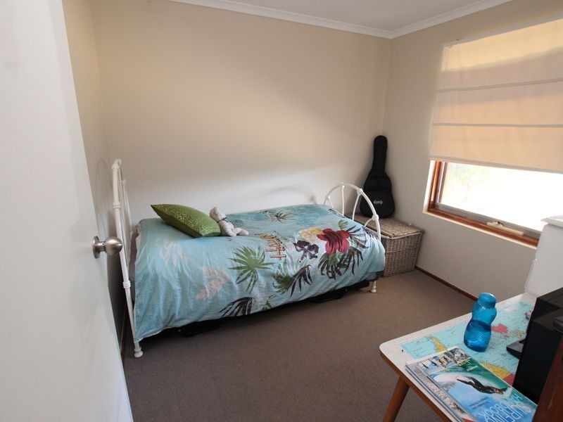 28 Stirling Crescent, Aldinga Beach SA 5173