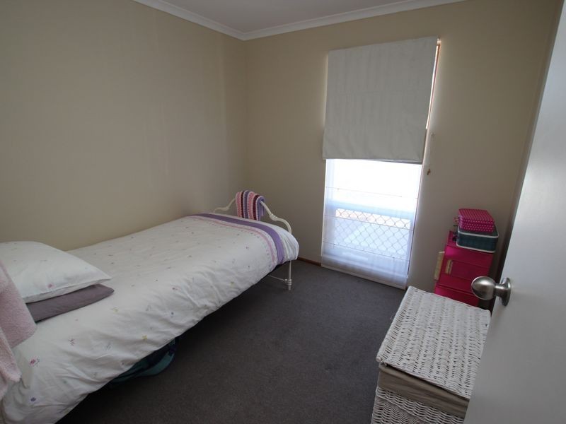 28 Stirling Crescent, Aldinga Beach SA 5173