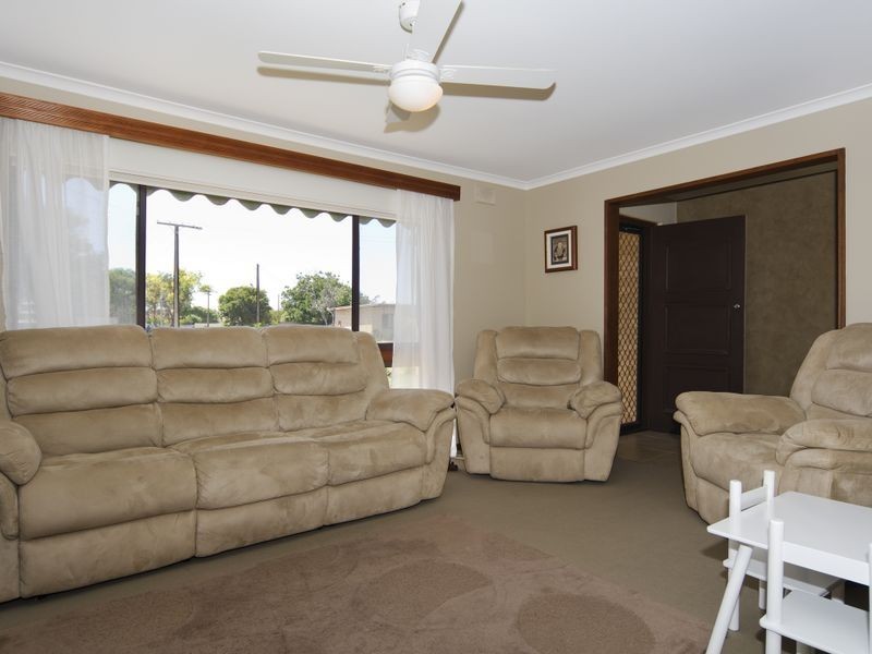 12 Illman Crescent, Aldinga Beach SA 5173