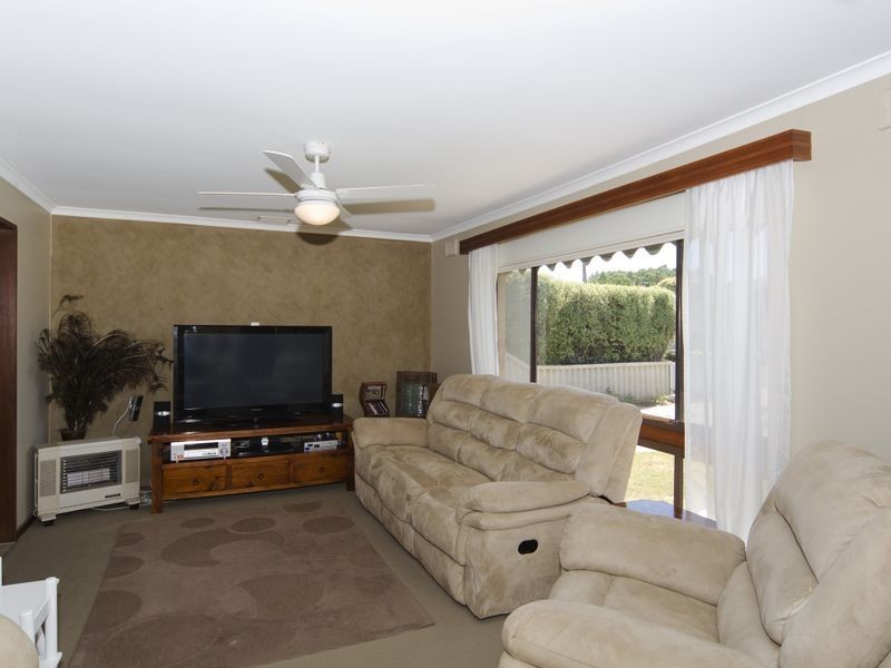 12 Illman Crescent, Aldinga Beach SA 5173