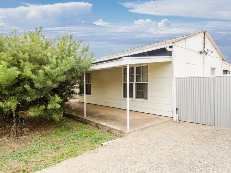 31 Whinnerah Avenue, Aldinga Beach SA 5173