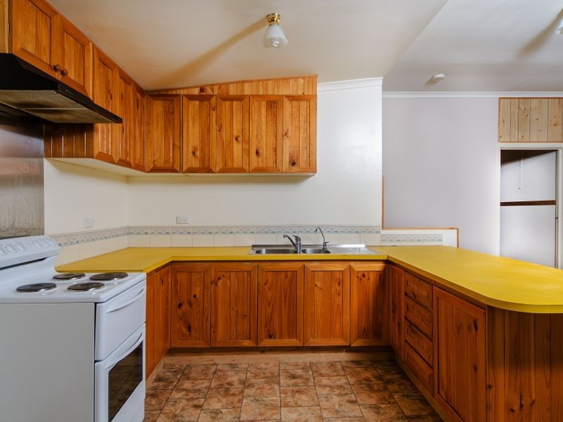 31 Whinnerah Avenue, Aldinga Beach SA 5173