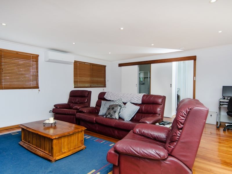 30 Church Street, Port Willunga SA 5173