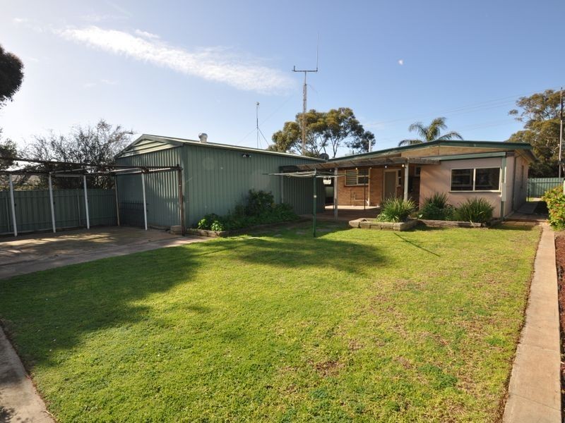 8 Storey Avenue, Aldinga Beach SA 5173
